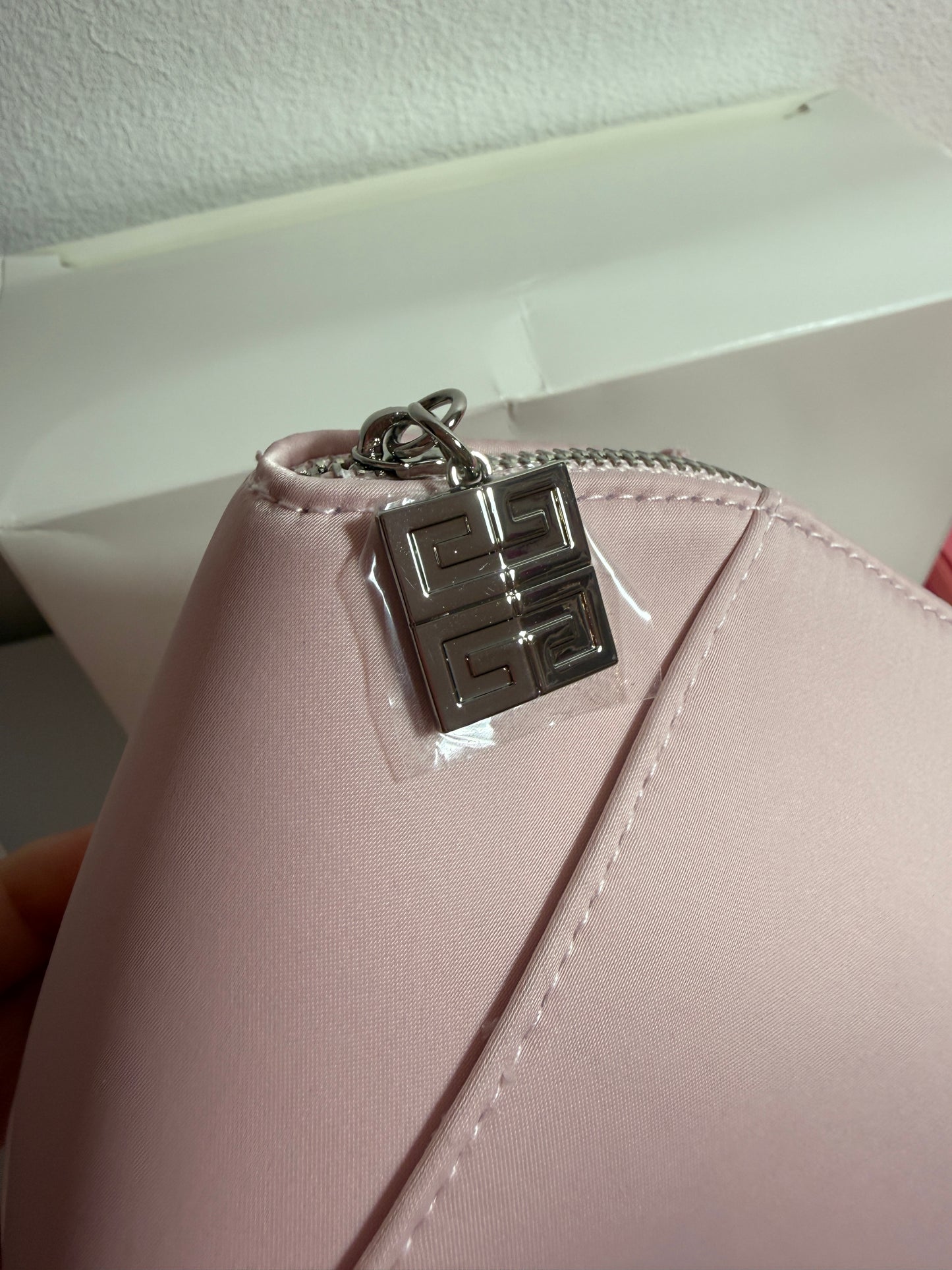 GIVENCHY MAKE UP BAG