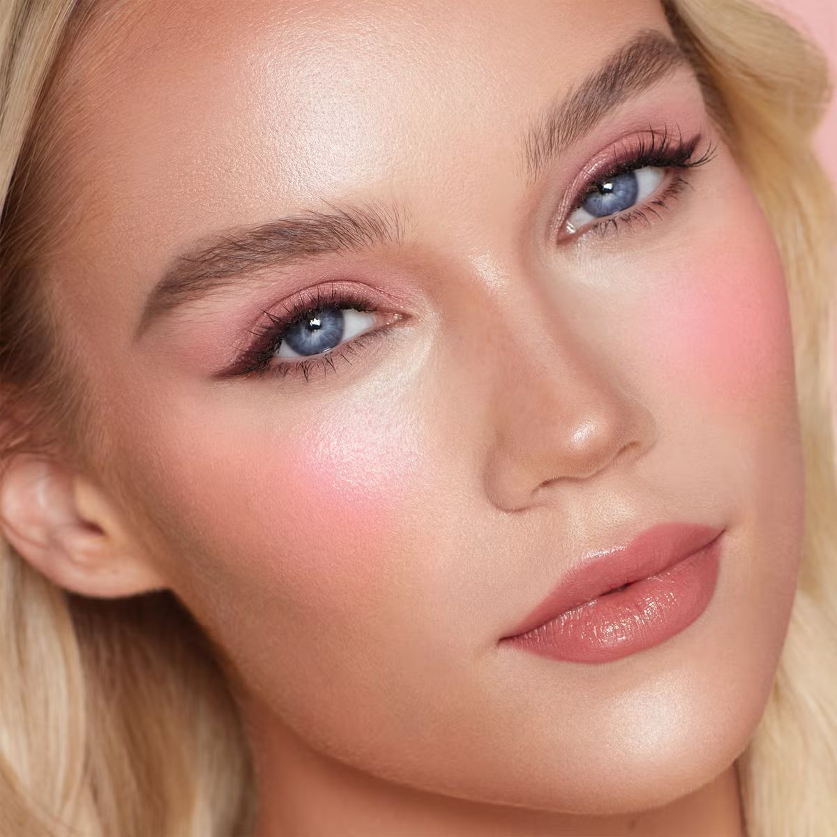 CHARLOTTE TILBURY MATTE BLUSH WAND