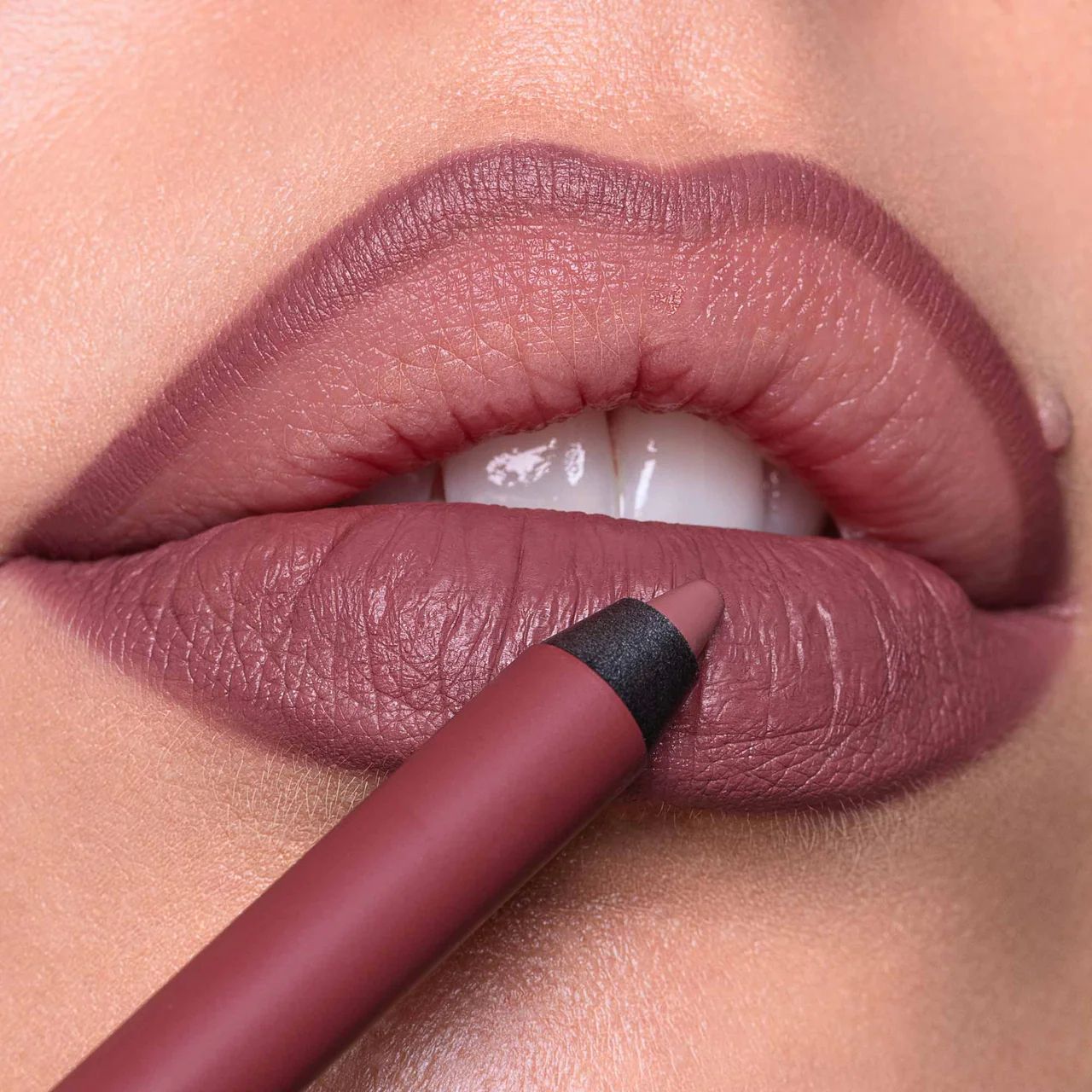 NABLA CLOSE UP LIP SHAPER