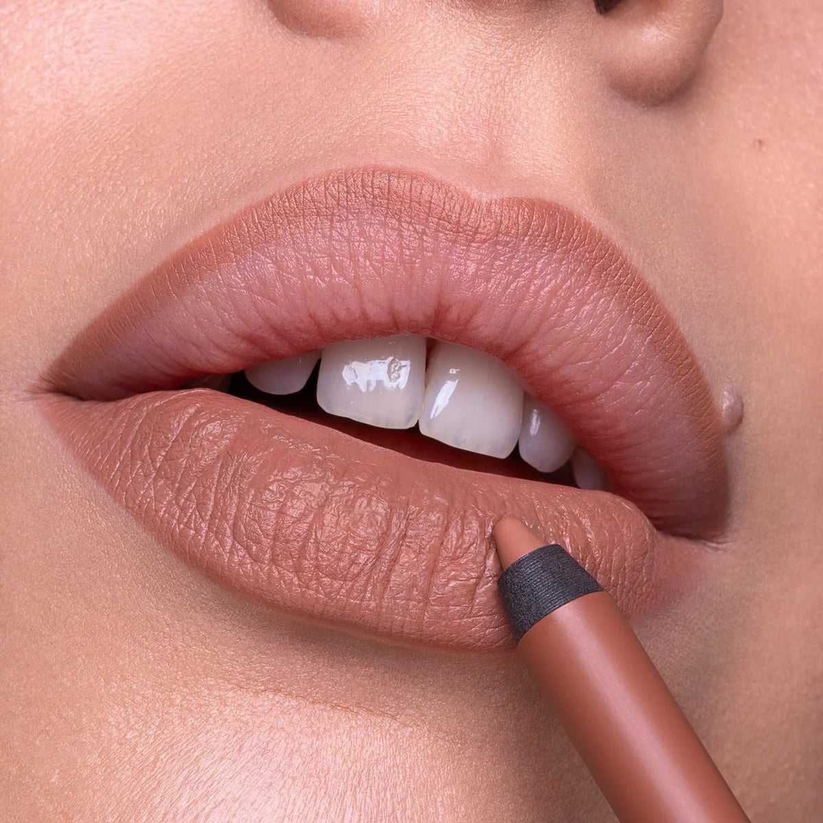 NABLA CLOSE UP LIP SHAPER