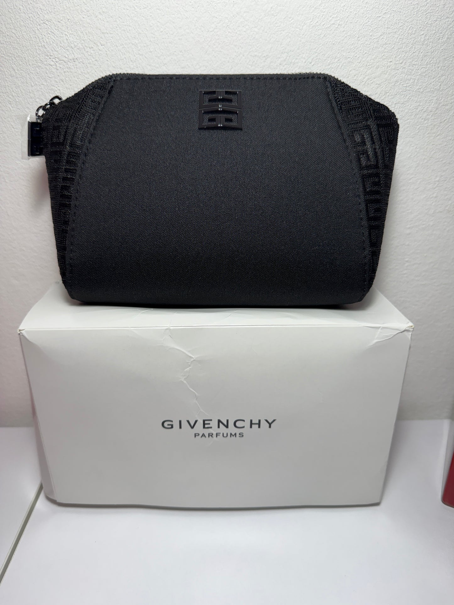 GIVENCHY MAKE UP BAG
