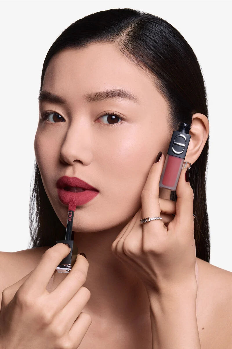 DIOR ROUGE ON STAGE INK BLUR