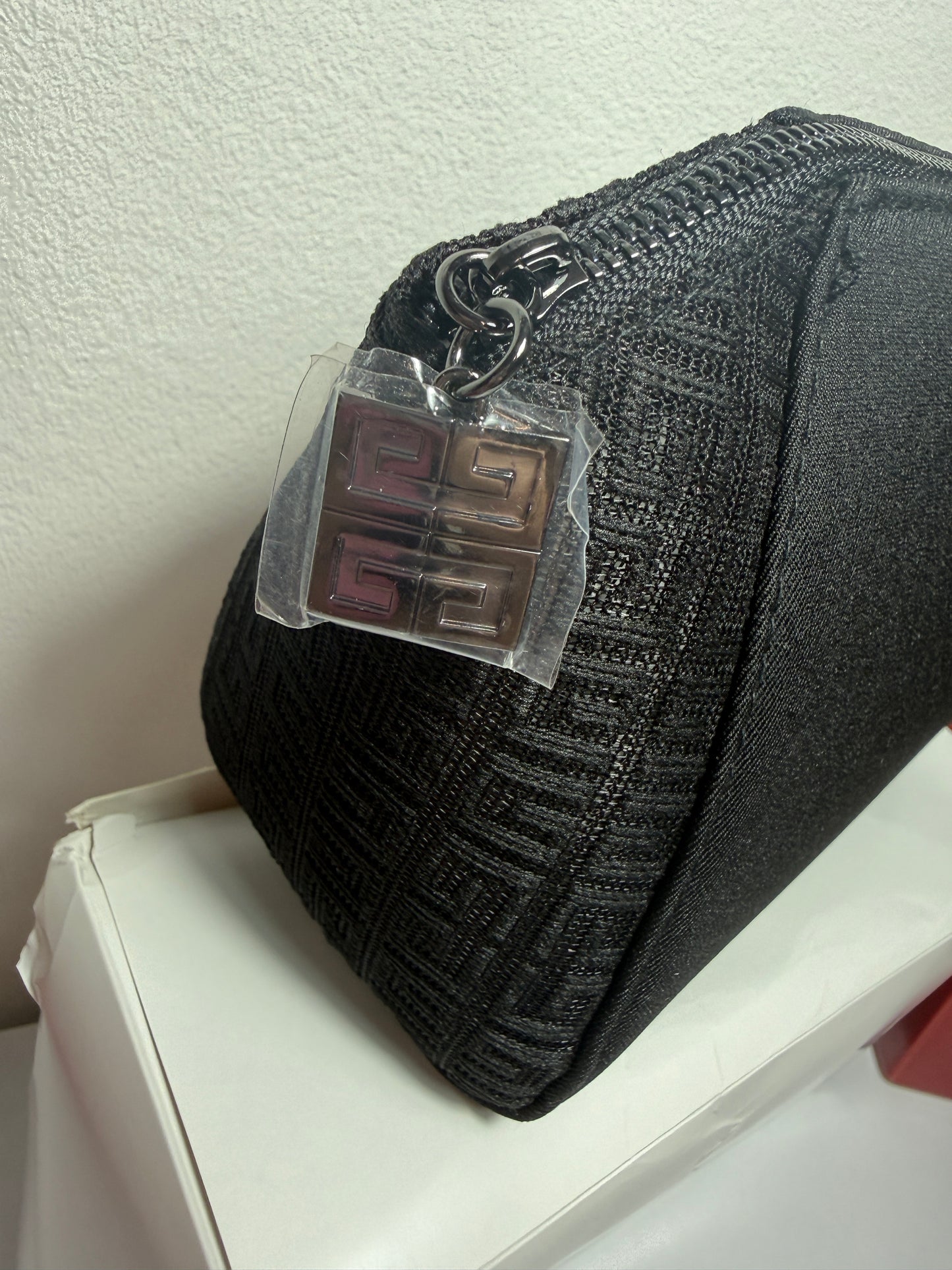 GIVENCHY MAKE UP BAG